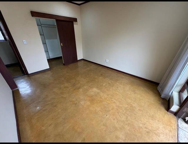 2 BEDROOM TOWNHOUSE FOR SALE IN GLEN MARAIS
